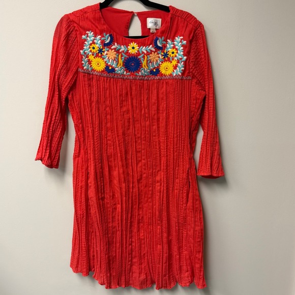 Beige by eci Dresses & Skirts - Beige by ECI Red Crinkle Embroidered Floral Boho Shift Dress Peasant Hippie Sz L